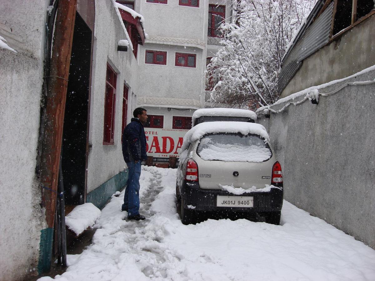 Hotel Sadaf Srinagar  Exterior photo